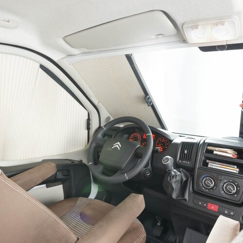 DRIVER'S COMPARTMENT BLACKOUT BLINDS | For a peaceful and long night's sleep.